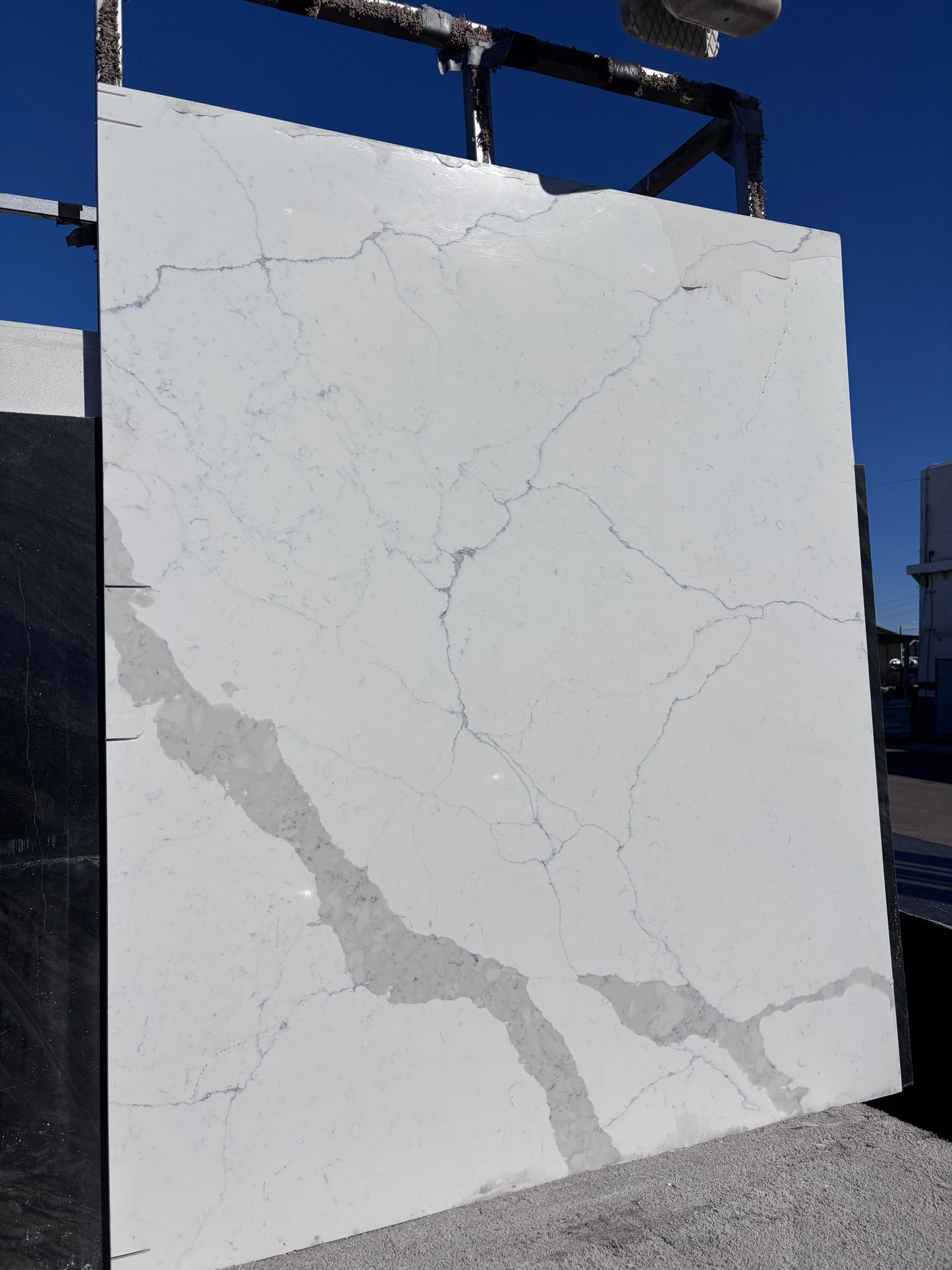 Calacatta Altissimo Remnant