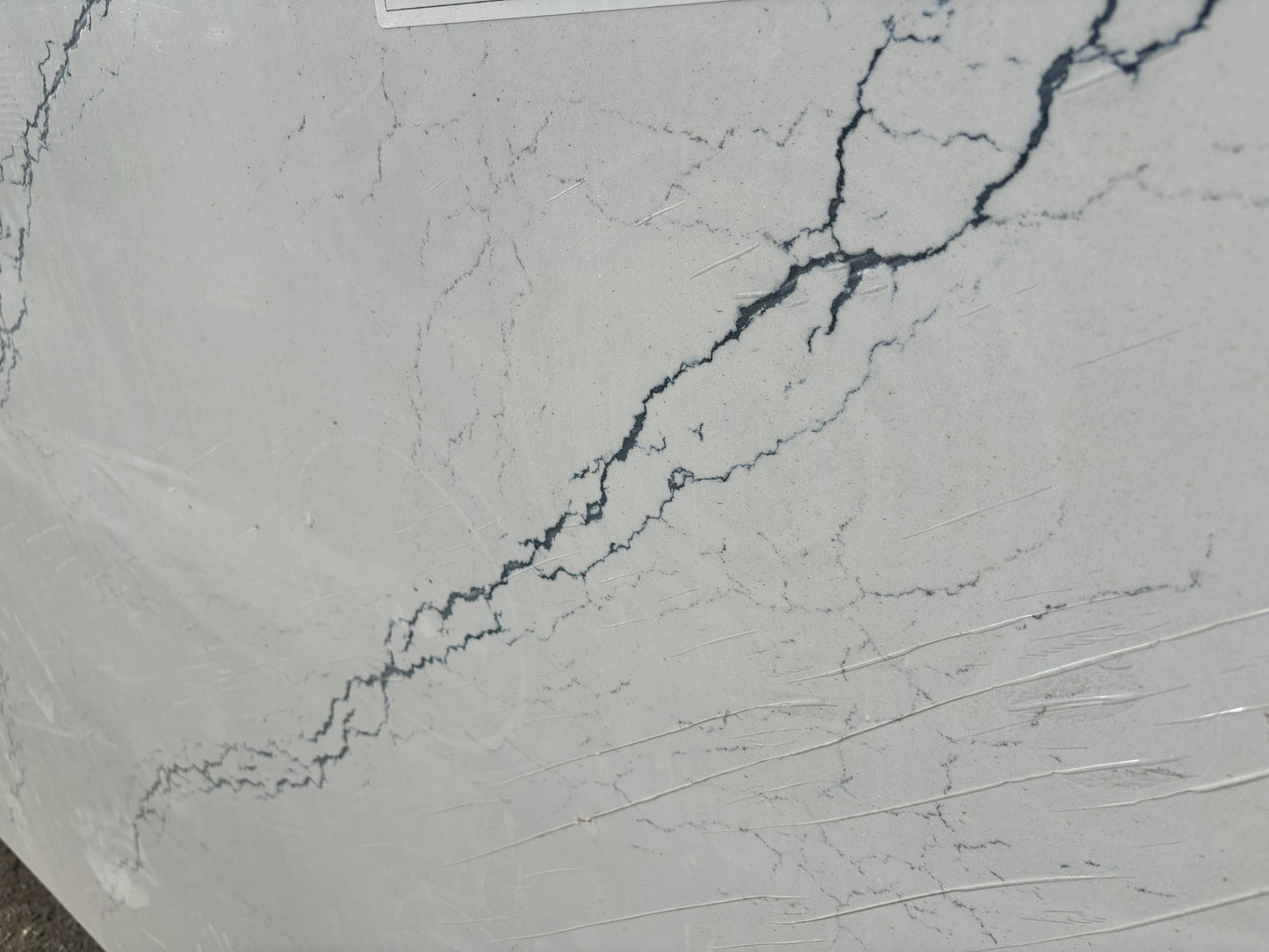 2cm, Full Slab, Glossy, Outlet Material, Quartz, quartz-slabs, Rare Find, Single, Single Slab, thickness-2cm Quartz Full Slab
