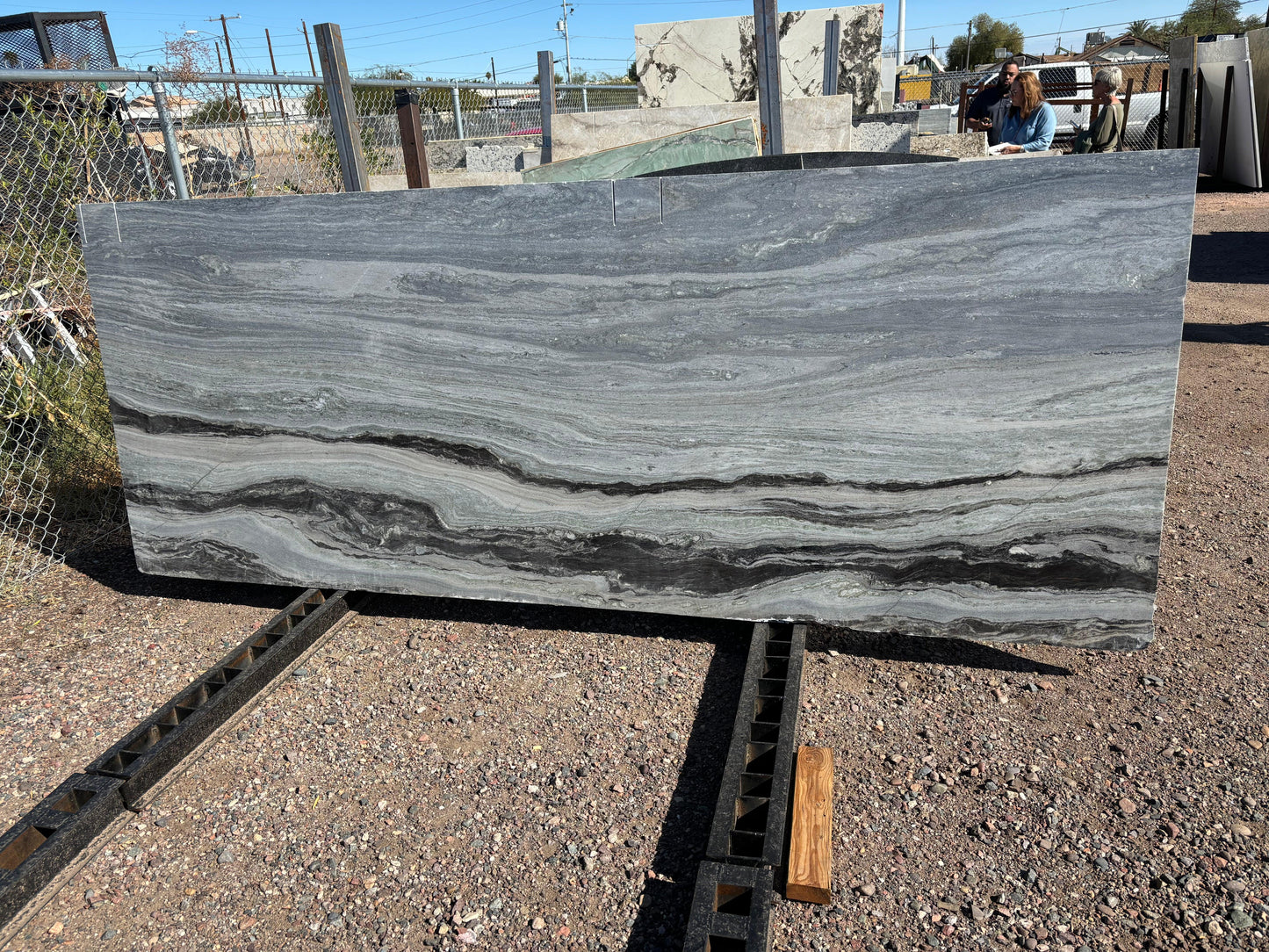 2cm, Glossy, Granite, granite remnant, Outlet Material, Remnant, thickness-2cm Granite Remnant