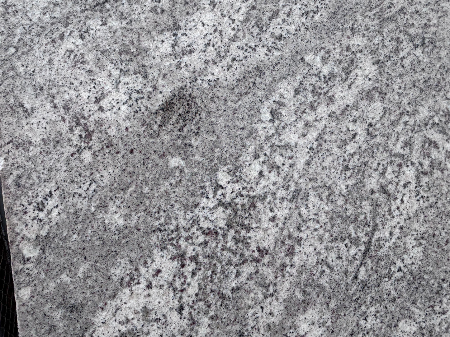 Everest Mist 2cm 124x77