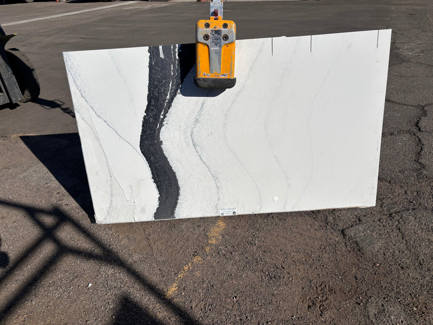2cm, Gray Veins, Outlet Material, Quartz, Rare Find, Remnant, thickness-2cm Quartz Remnants