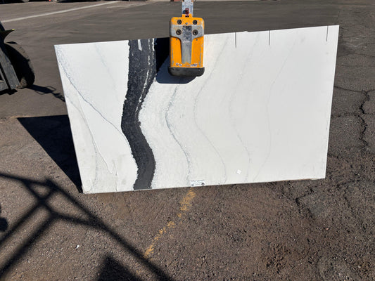 2cm, Gray Veins, Outlet Material, Quartz, Rare Find, Remnant, thickness-2cm Quartz Remnants