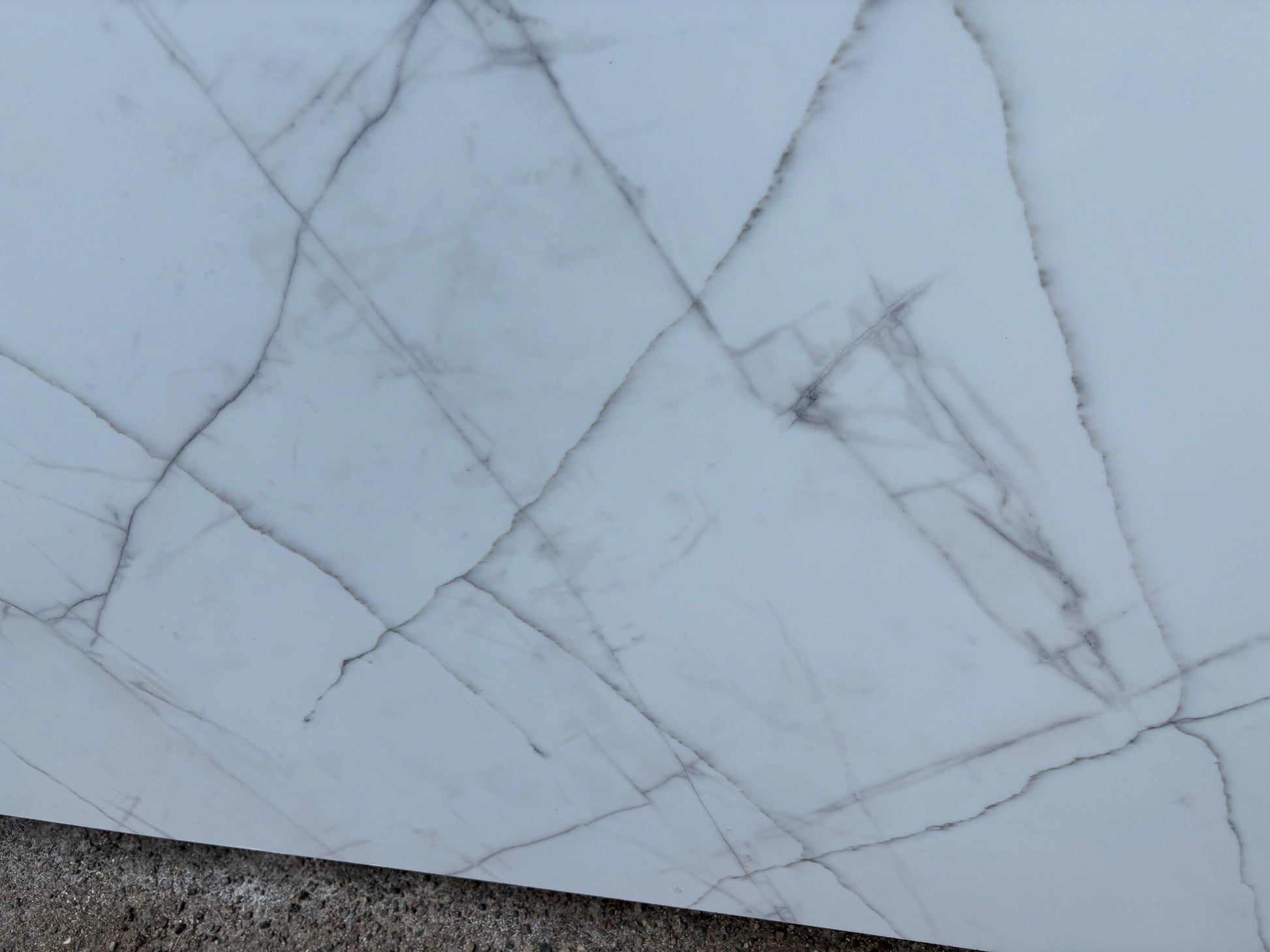 2cm, Glossy, Gray Veins, Outlet Material, Quartz Remnant, Remnant, remnants, thickness-2cm, White Quartz, White Veins Quartz Remnants