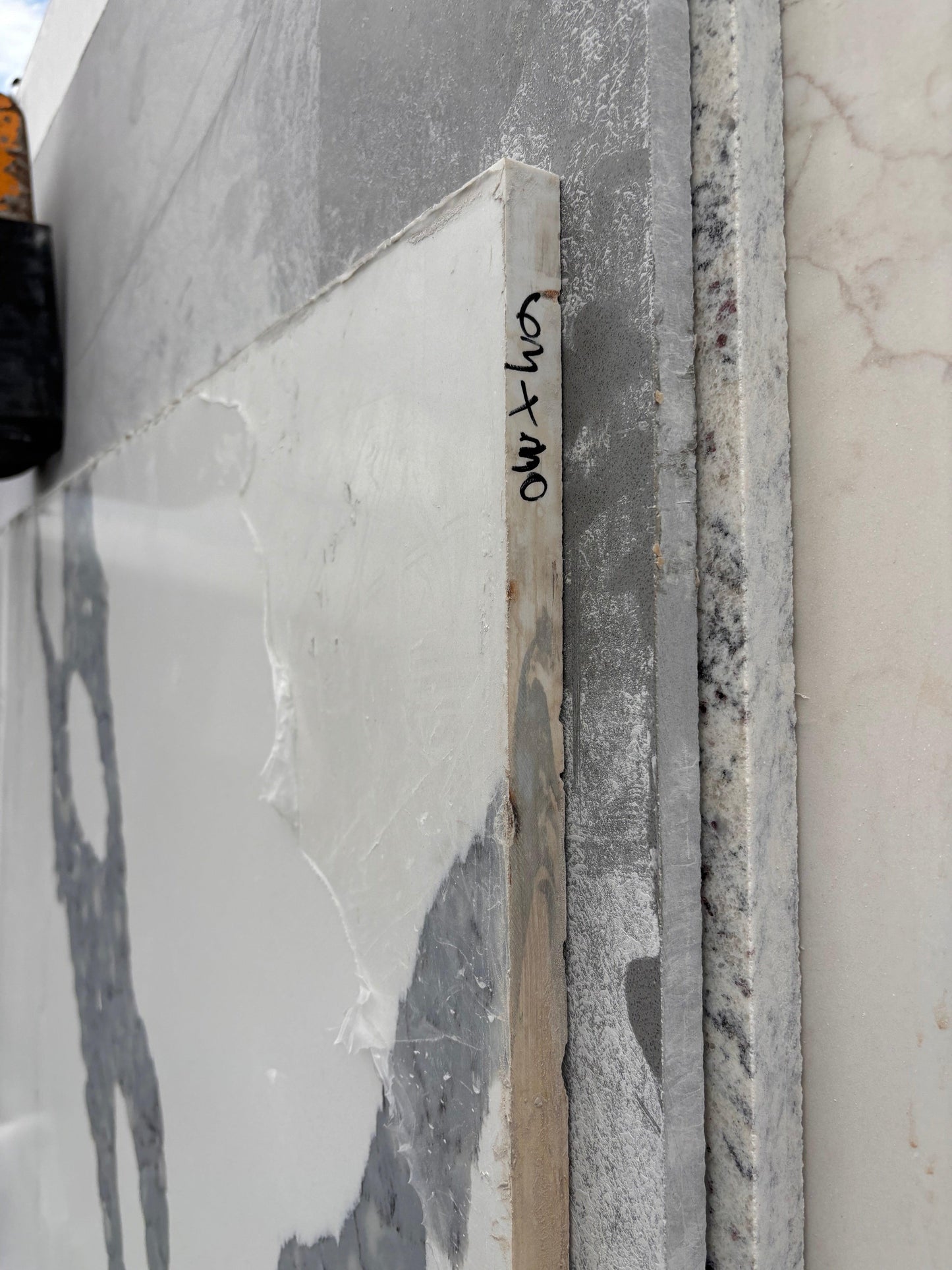 2cm, Gray Veins, Quartz, Quartz Remnant, Remnant, remnants, thickness-2cm, vanity, Veins Quartz Remnants