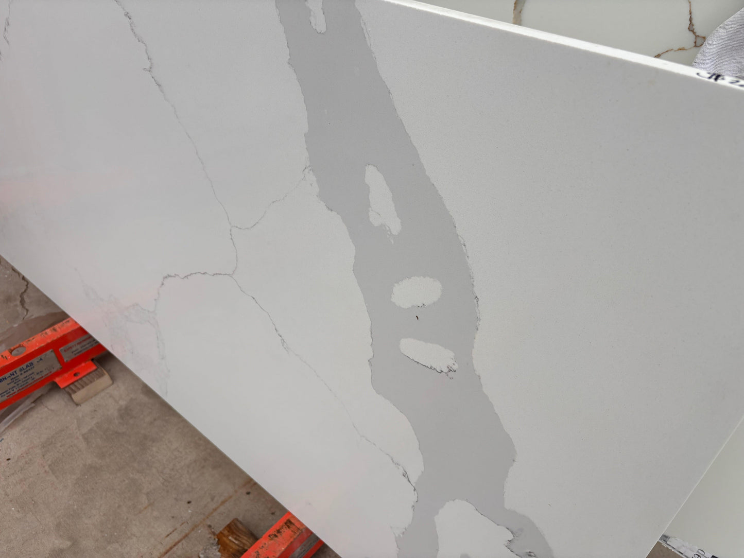 2cm, Bathroom, Gray remnant, Gray Veins, Grey Veins, Quartz Remnant, Remnant, remnants, thickness-2cm, Veins Quartz Remnants