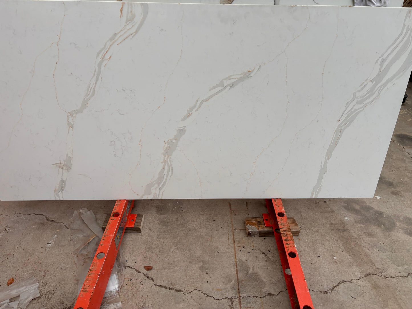 2cm, Beige Quartz, Gray Veins, Marble, Quartz Remnant, quartz-slabs, Rare Find, Remnant, remnants, thickness-2cm, Veins, white, White Quartz, White Veins Quartz Remnants