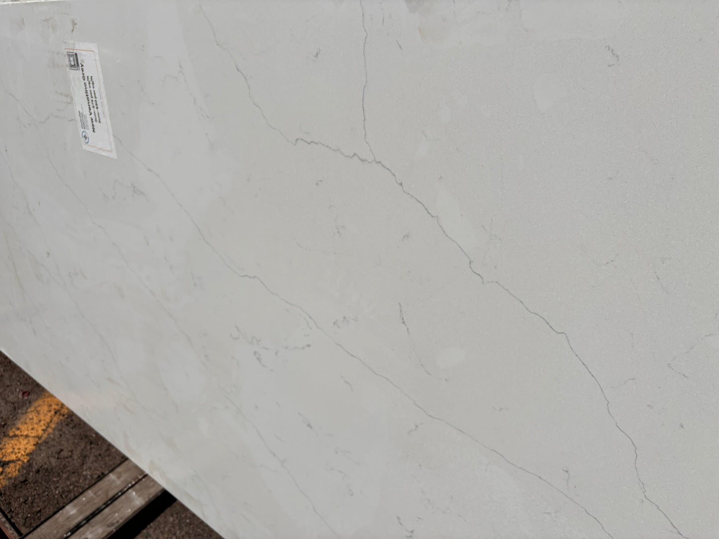 2cm, Light Veins, Outlet Material, Quartz, Remnant, remnants, thickness-2cm Quartz Remnants