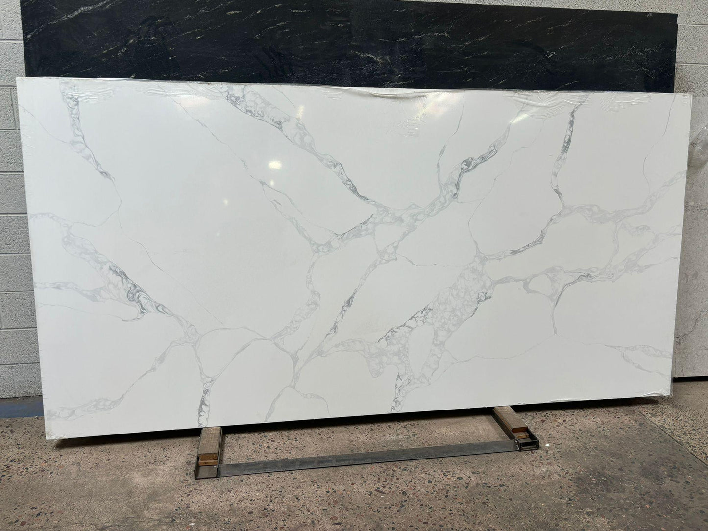 2cm, Bathroom, Full Slab, Glossy, Light Veins, Quartz, quartz-slabs, Sink, thickness-2cm, vanity, Veins, white, White Quartz, White Veins Quartz Full Slab