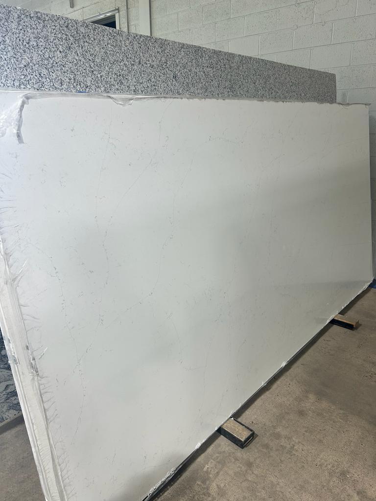 2cm, Full Slab, gray, Gray Veins, Grey, Grey Veins, Quartz, quartz-slabs, Rare Find, thickness-2cm, Veins, white, White Quartz Quartz Full Slab