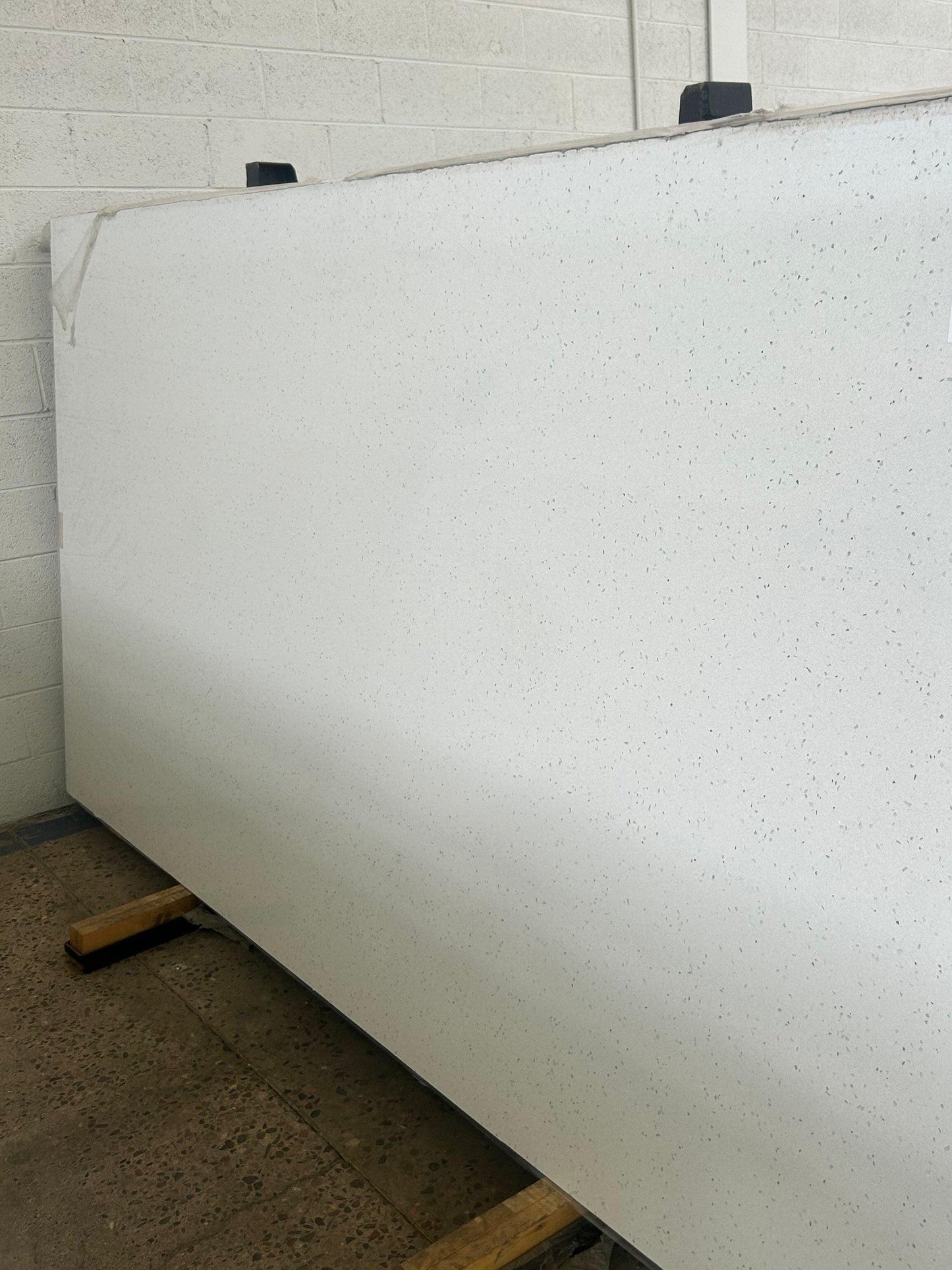 2cm, Bathroom, Crystals, Double, Flecks, Full Slab, gray, Grey, Outlet Material, Pecks, Quartz, quartz-slabs, Rare Find, Single, Single Slab, Sink, sinks, thickness-2cm, vanity, white, White Quartz Quartz Full Slab