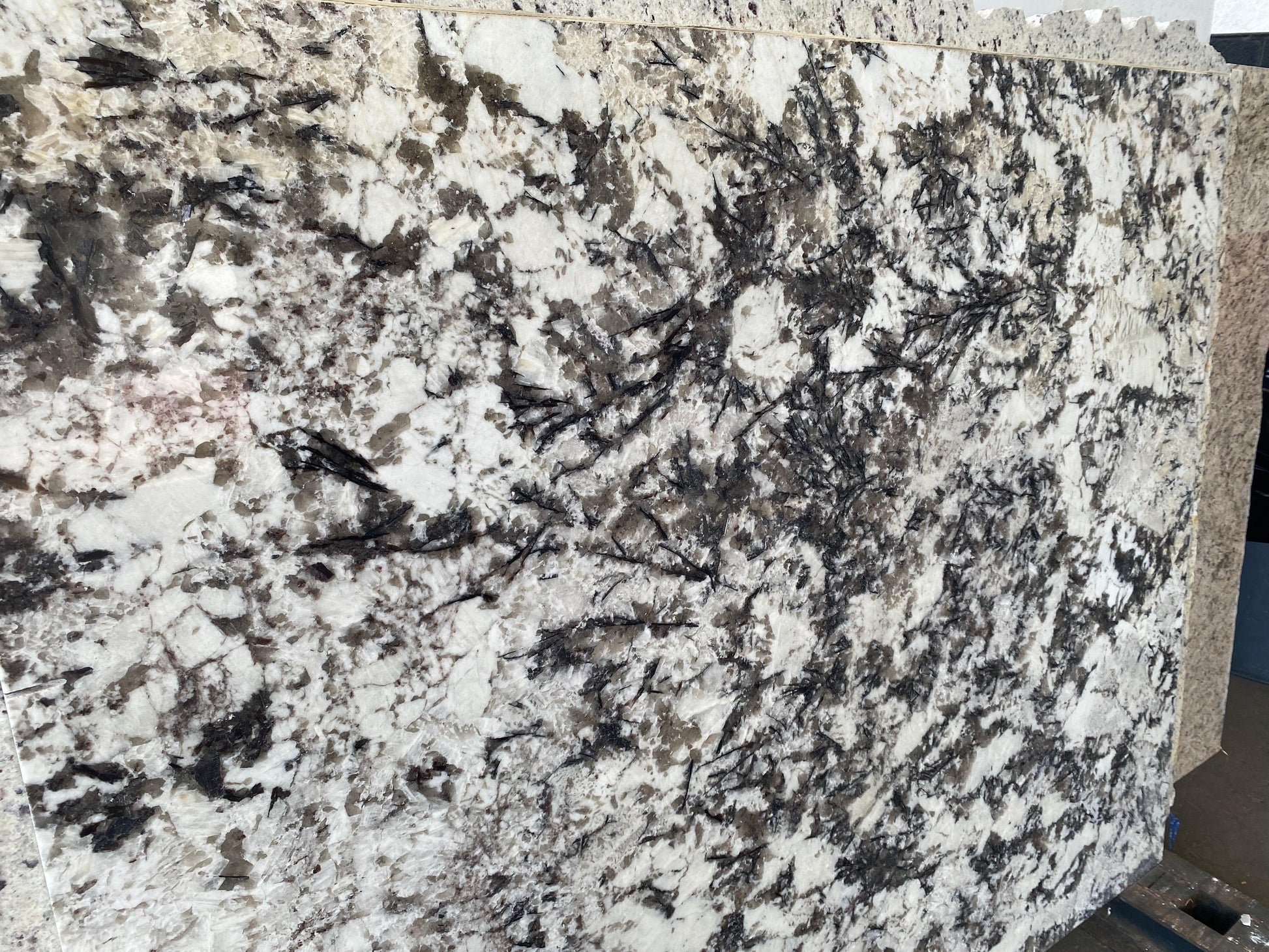 2cm, beige, black, bronze, brown, Glossy, gold, Granite, Rare Find, Remnant, remnants, Single, thickness-2cm