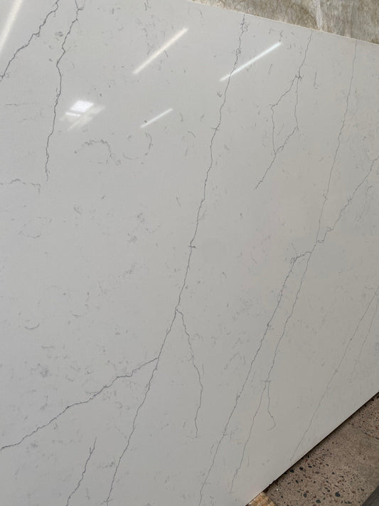 2cm, Full Slab, gray, Grey Veins, hide, Quartz, quartz-slabs, thickness-2cm, Veins, white, White Quartz Quartz Full Slab