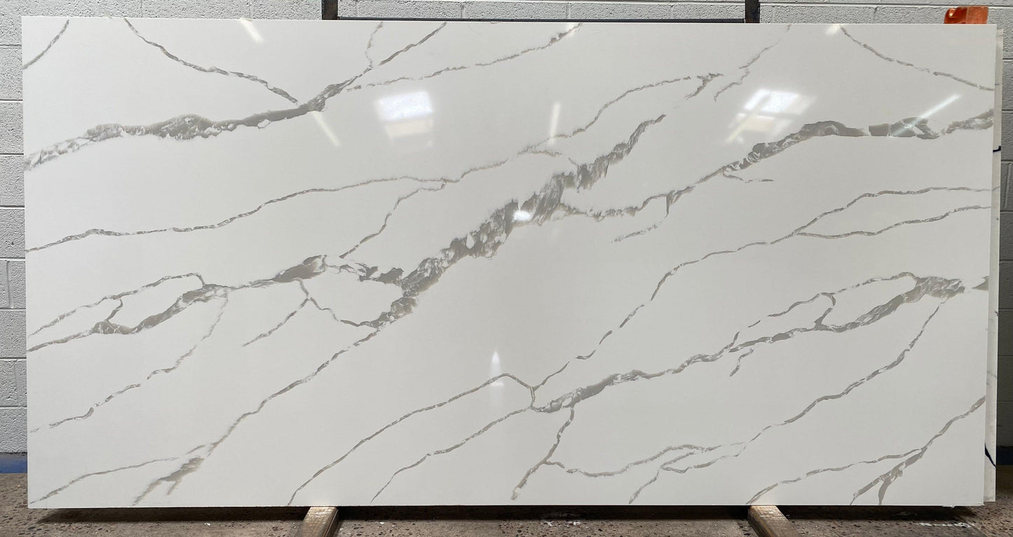 2cm, beige, brown, cream, Full Slab, hide, Quartz, quartz-slabs, Rare Find, thickness-2cm, white, White Quartz