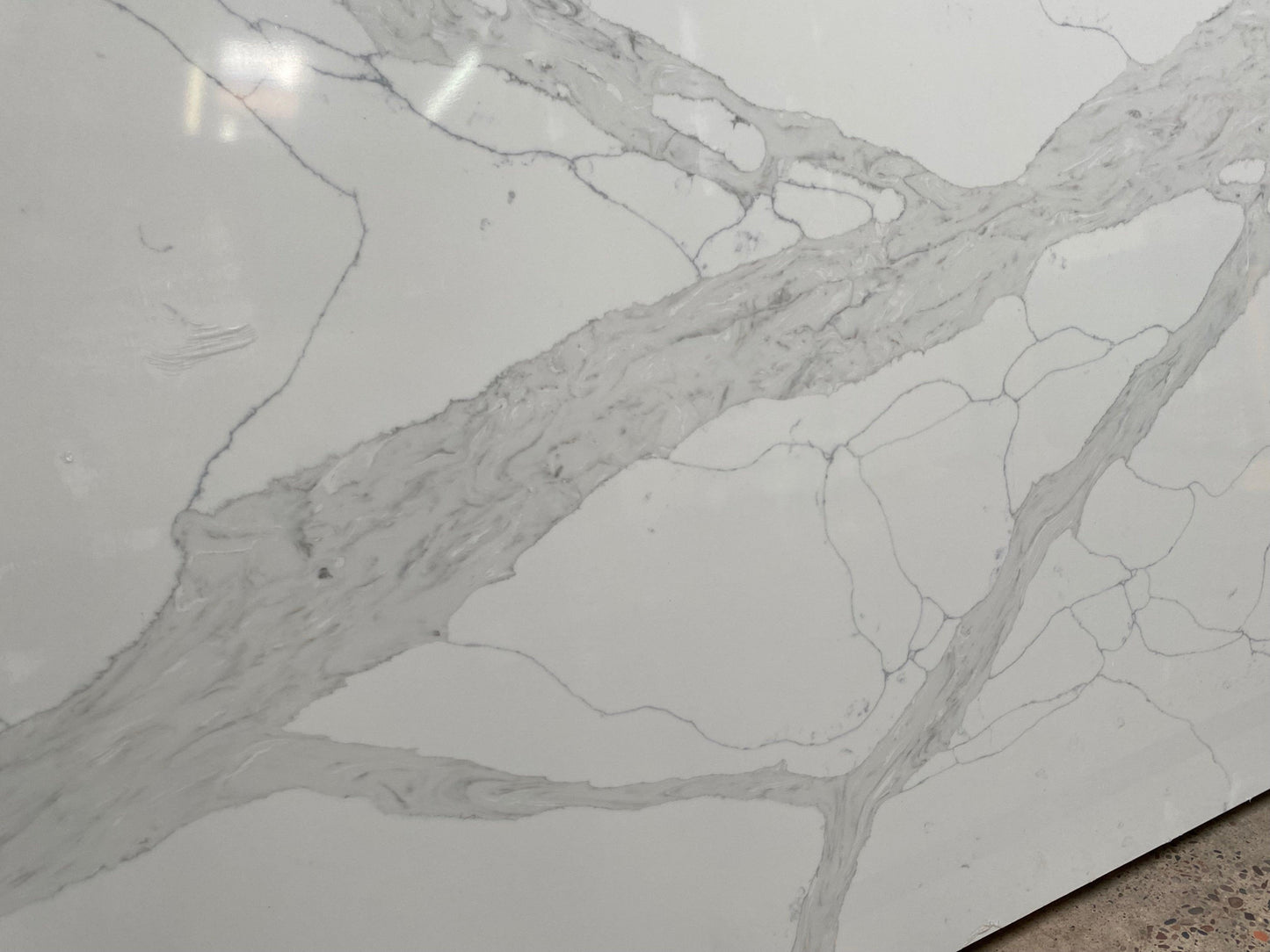 2cm, Full Slab, gray, Gray Veins, hide, Quartz, quartz-slabs, thickness-2cm, Veins, white, White Quartz