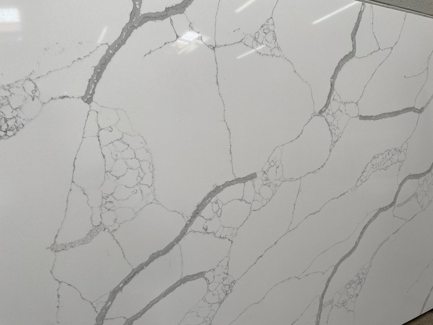 2cm, Gray Veins, Grey, Grey Veins, Quartz, quartz-slabs, Rare Find, thickness-2cm, Veins, white, White Quartz