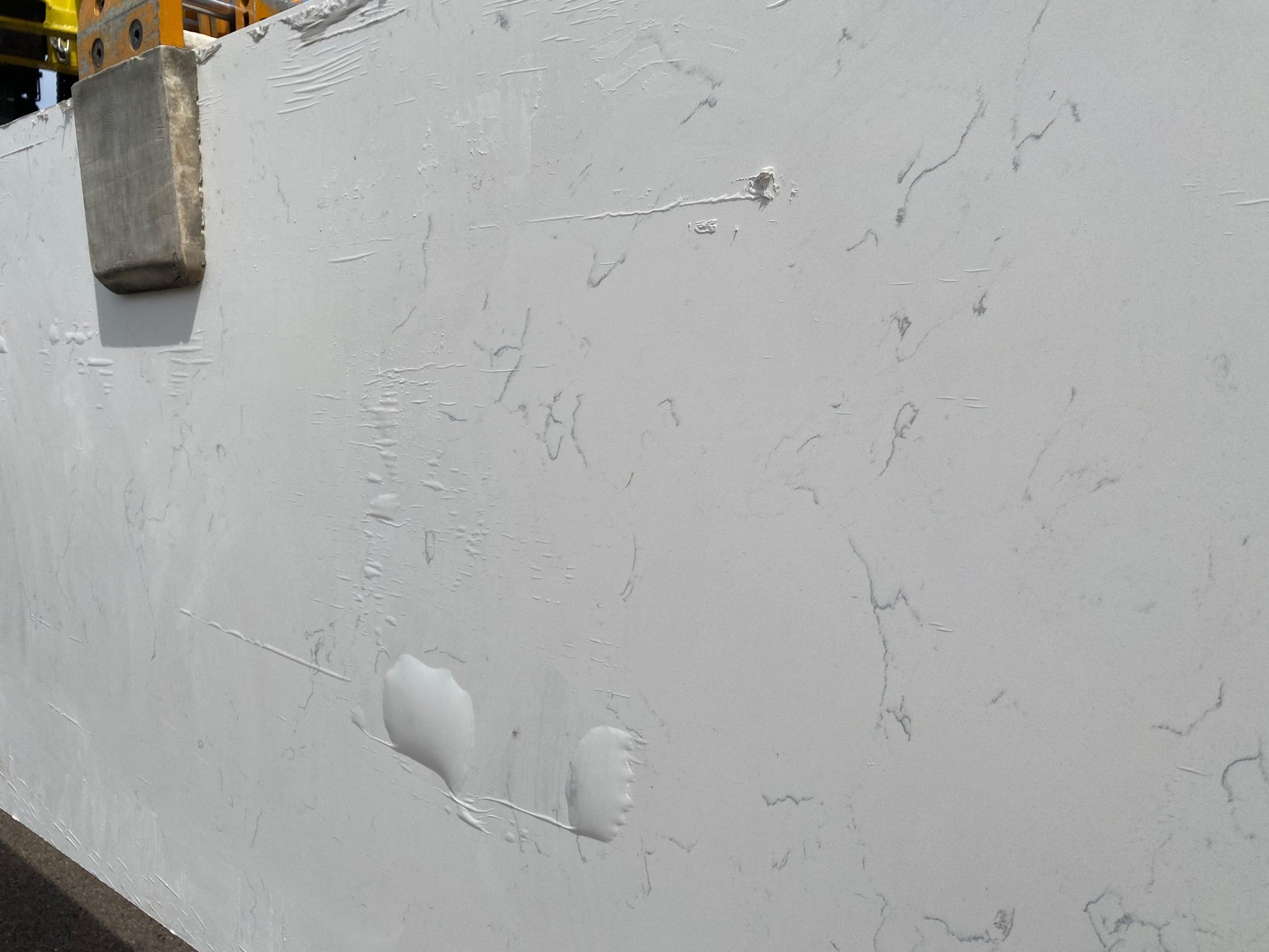 2cm, Flecks, gray, Gray Veins, Grey Veins, Light Veins, Quartz, Quartz Remnant, Rare Find, Remnant, remnants, thickness-2cm, Veins, white, White Quartz