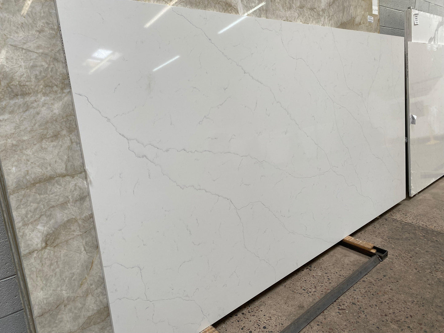 2cm, Full Slab, Gray Veins, Grey Veins, Quartz, quartz-slabs, Rare Find, Veins, white, White Quartz Quartz Full Slab