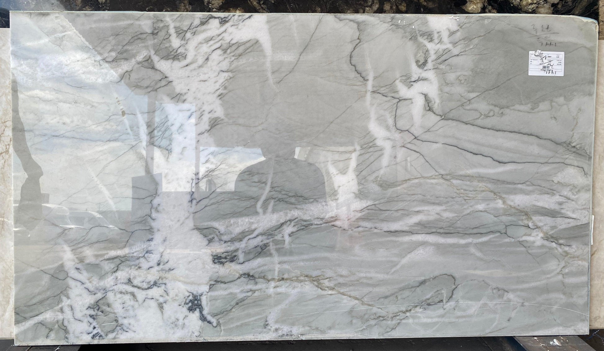 2cm, Glossy, Rare Find, Remnant, remnants, Single, thickness-2cm, Veins, White Veins