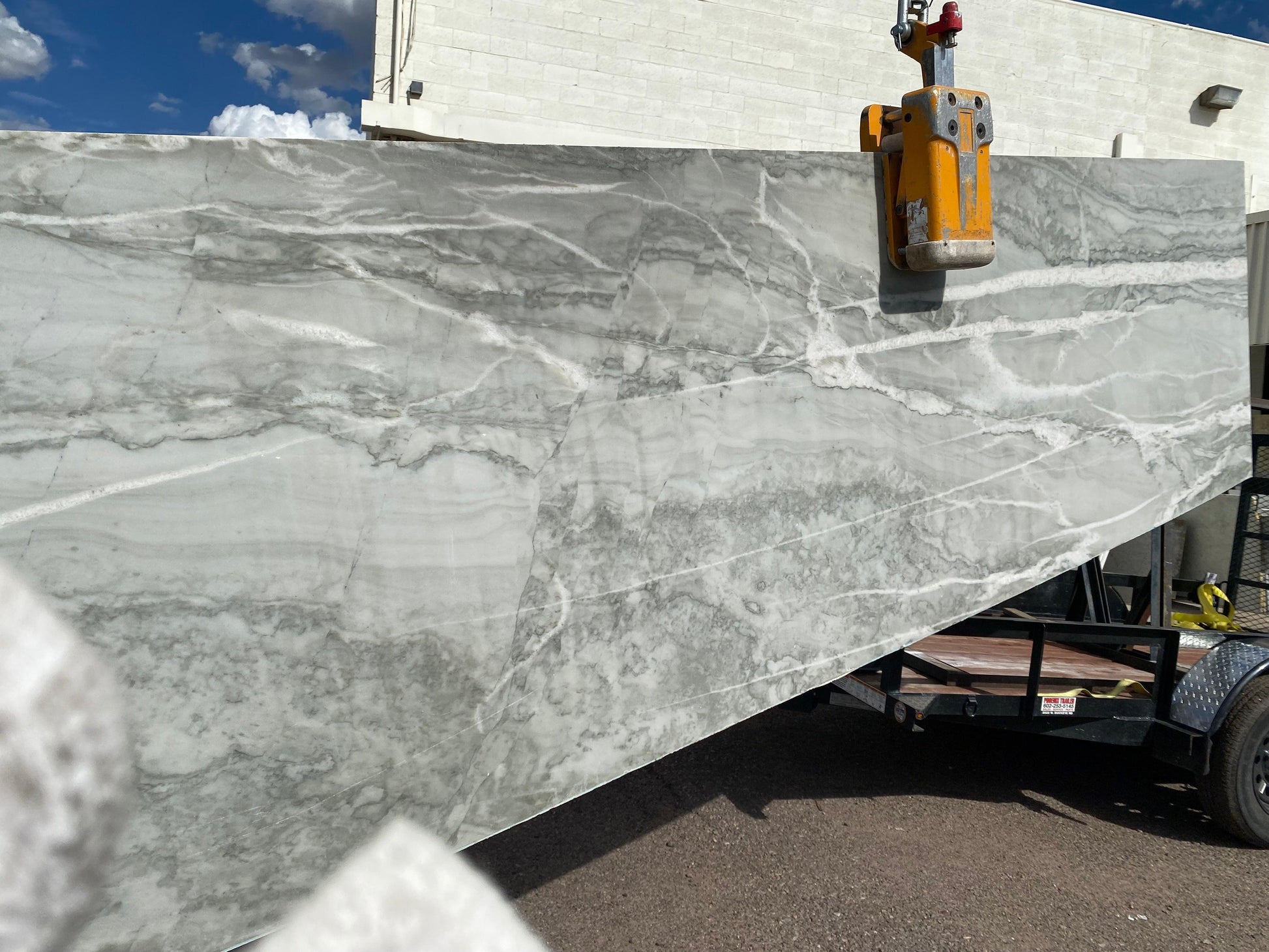 2cm, cream, Glossy, green, Light Veins, Outlet Material, Quartzide, Quartzside, Rare Find, Remnant, remnants, Single, thickness-2cm
