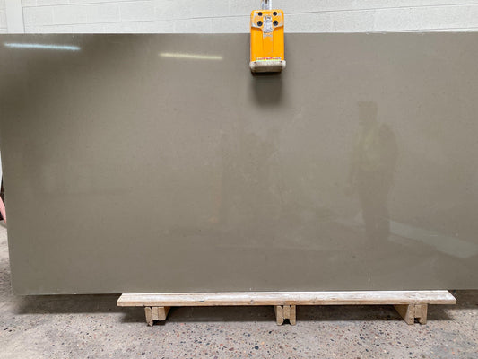 2cm, brown, cream, Full Slab, Quartz, quartz-slabs Quartz Full Slab