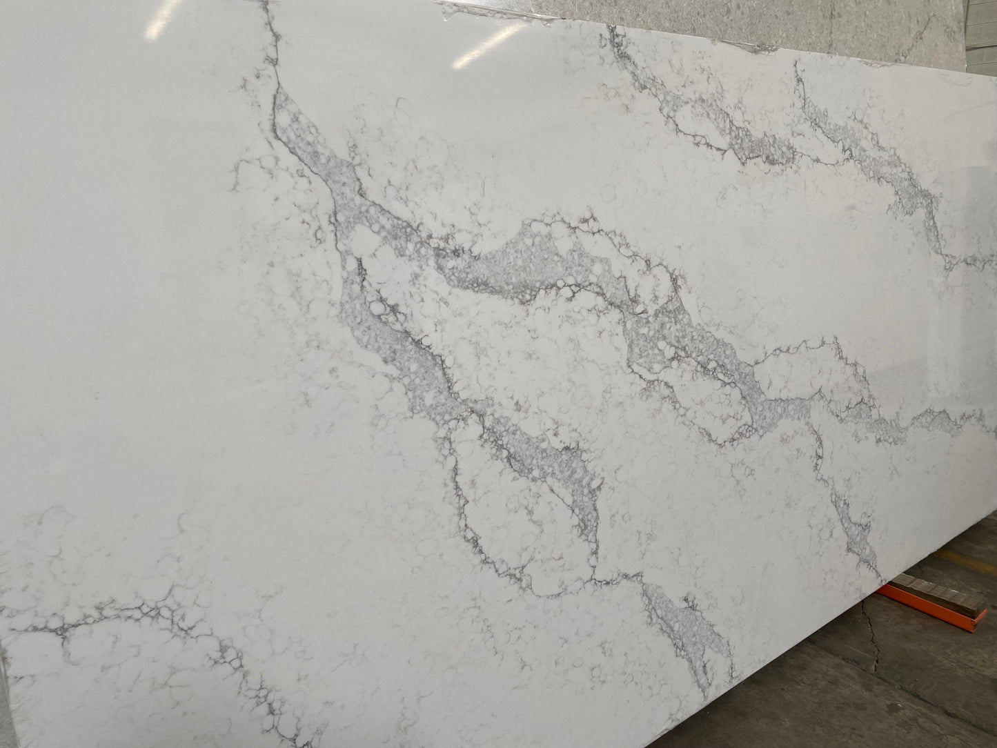 2cm, Full Slab, Glossy, gray, Gray Veins, Grey, Grey Veins, Quartz, quartz-slabs, Quartzide, Rare Find, thickness-2cm, Veins, white, White Quartz Quartz Full Slab