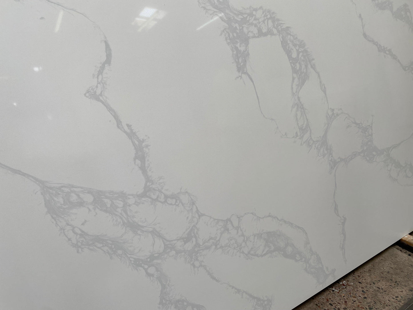 2cm, Full Slab, Glossy, Quartz, Rare Find, thickness-2cm, Veins, White Quartz