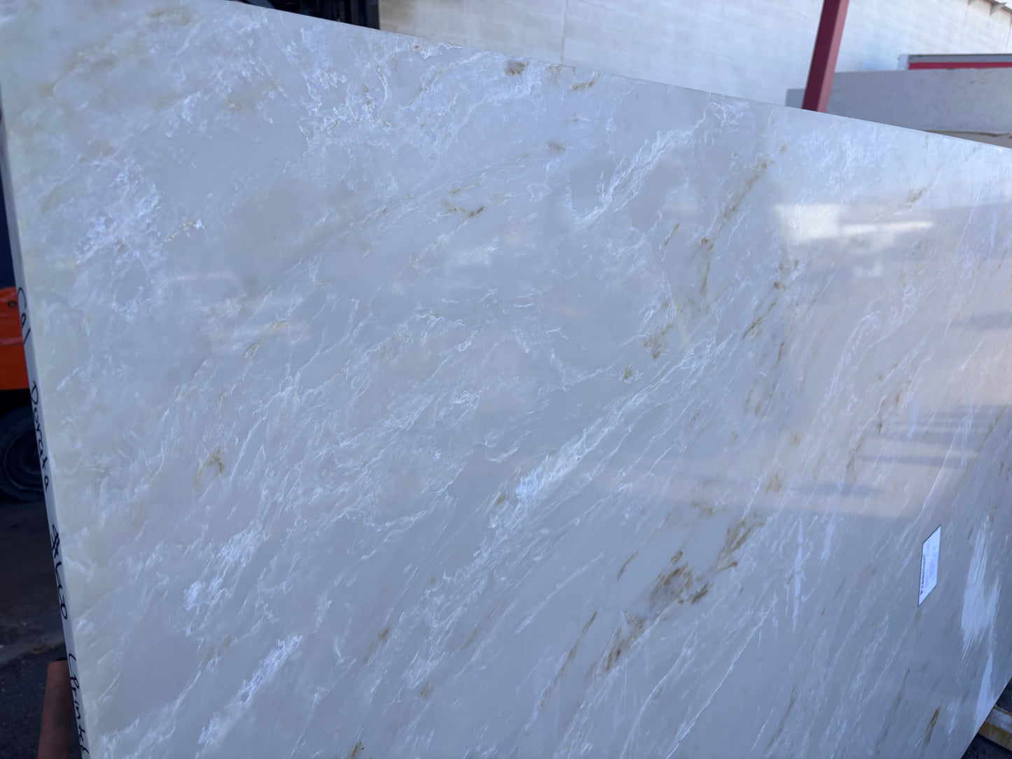 Calacatta Dorata Quartz 118x59