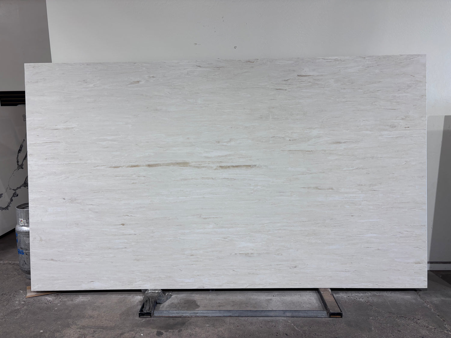 Champagne Drift Quartz slab