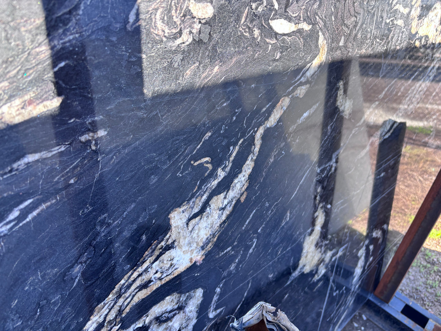 Titanium Remnant 70x45￼