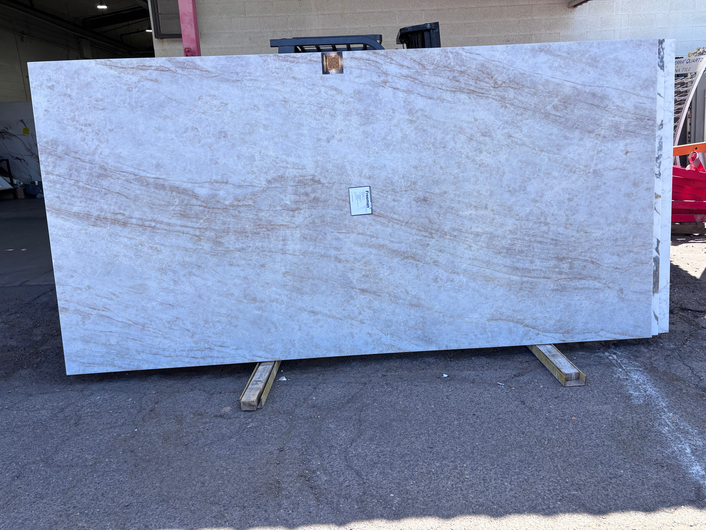 Mahal Quartz 118x59