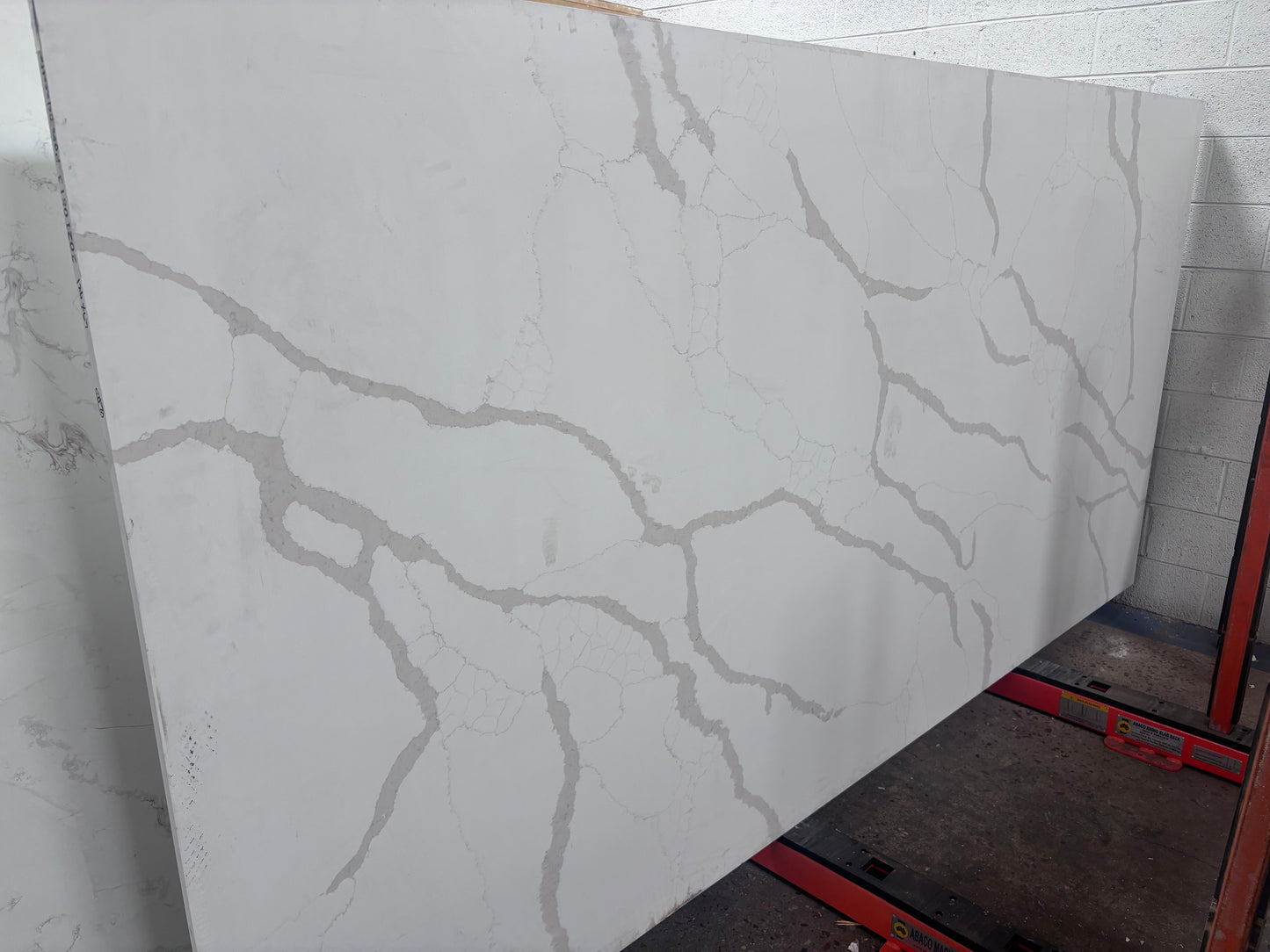 Calacatta Dove 126x63