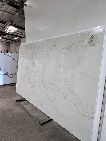 Thunder Gold - Super Jumbo Quartz