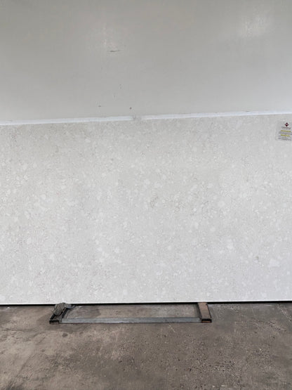 Mojave - Super Jumbo Quartz slab
