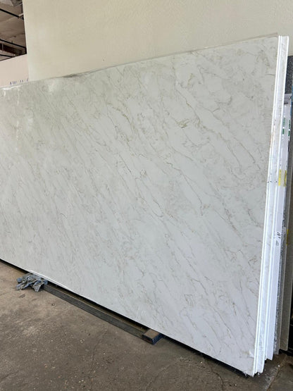 Porto - Super Jumbo Quartz Slab