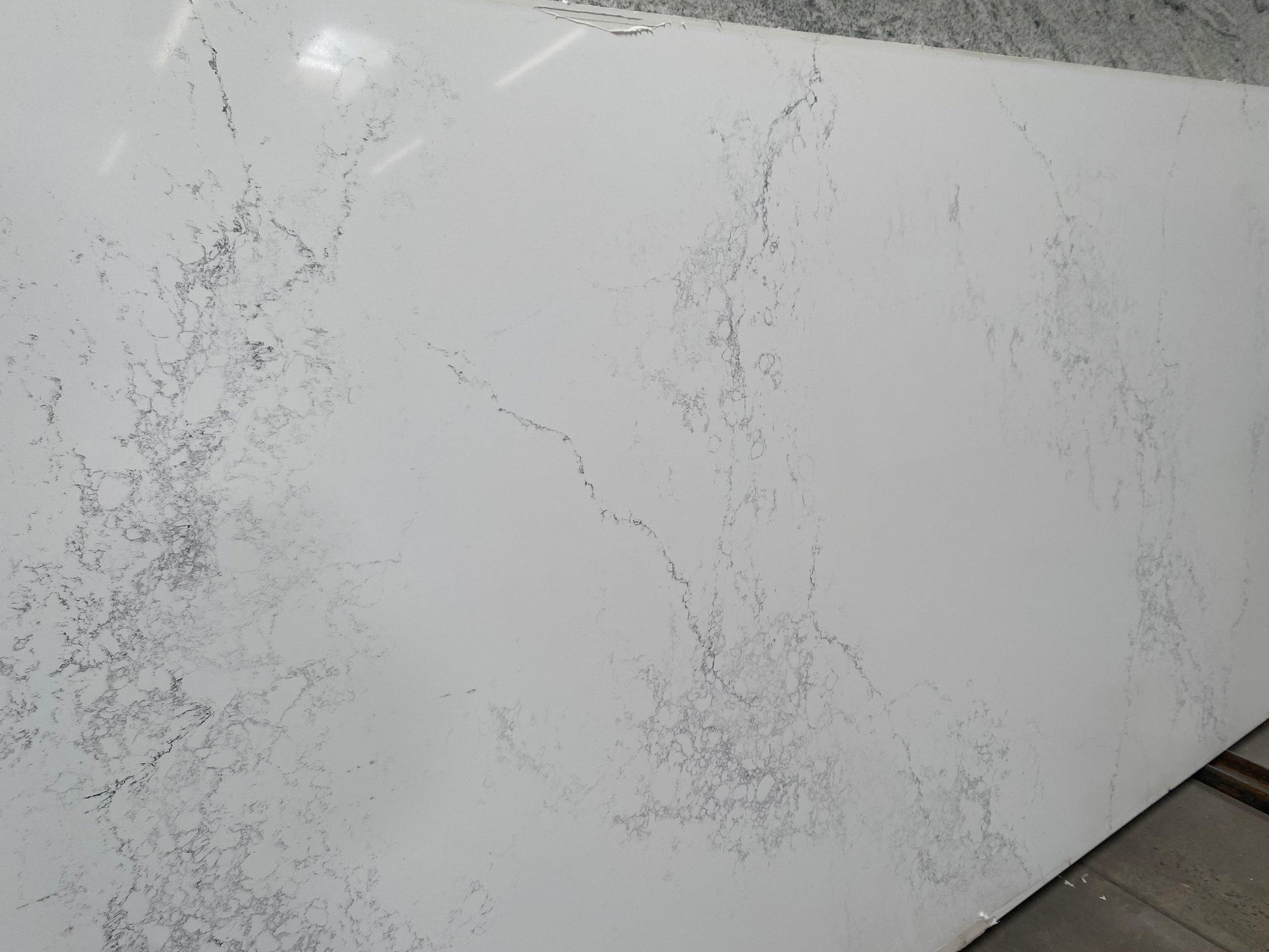 3cm, Full Slab, Glossy, hide, Light Veins, Outlet Material, Quartz, quartz-slabs, Rare Find, thickness-3cm, white, White Quartz Quartz Full Slab