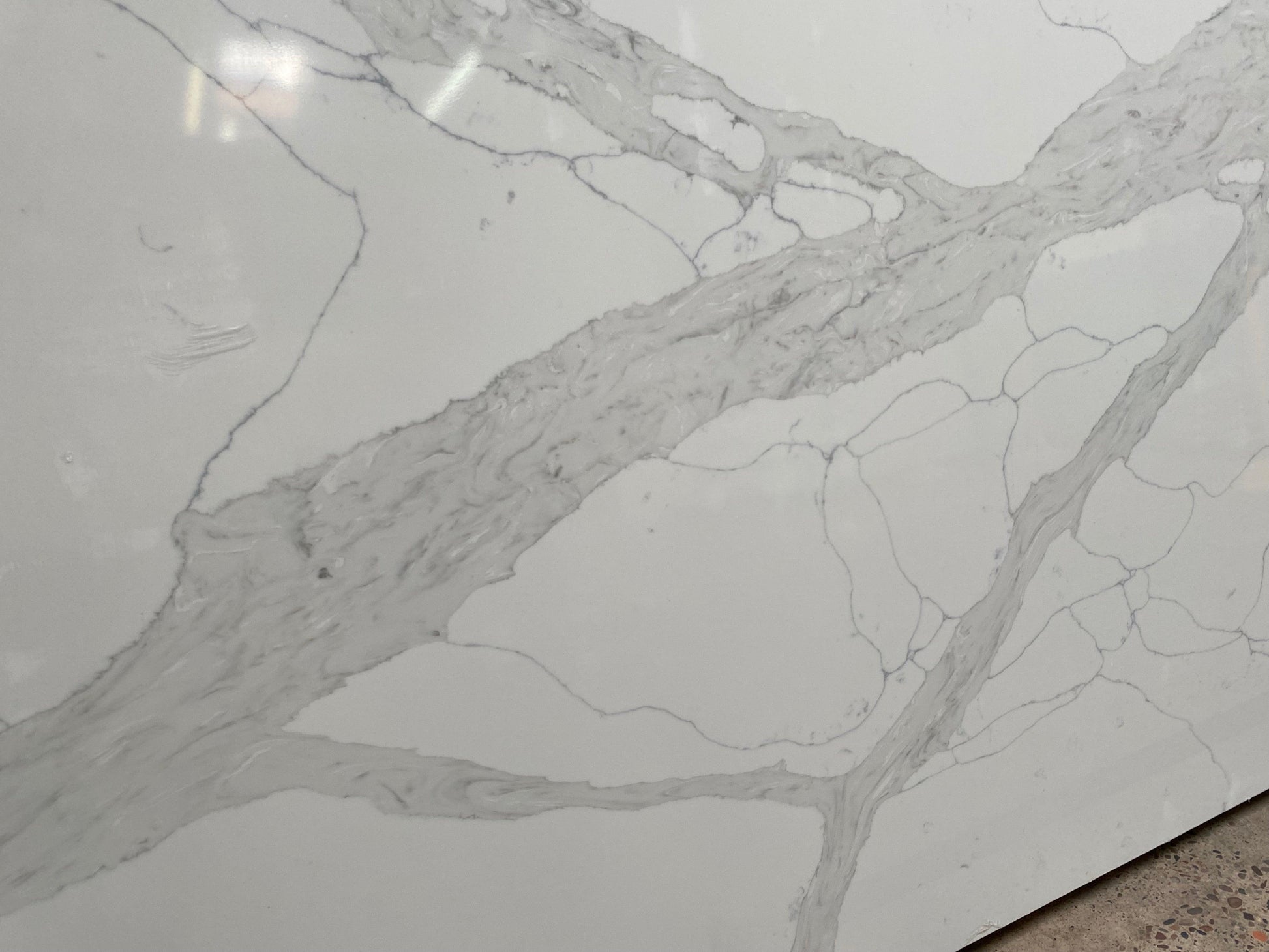 2cm, Full Slab, gray, Gray Veins, hide, Quartz, quartz-slabs, thickness-2cm, Veins, white, White Quartz 