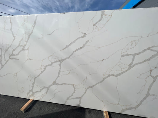 2cm, gold, gold veins, Grey, Quartz, quartz-slabs, Rare Find, thickness-2cm, Veins, white, White Quartz