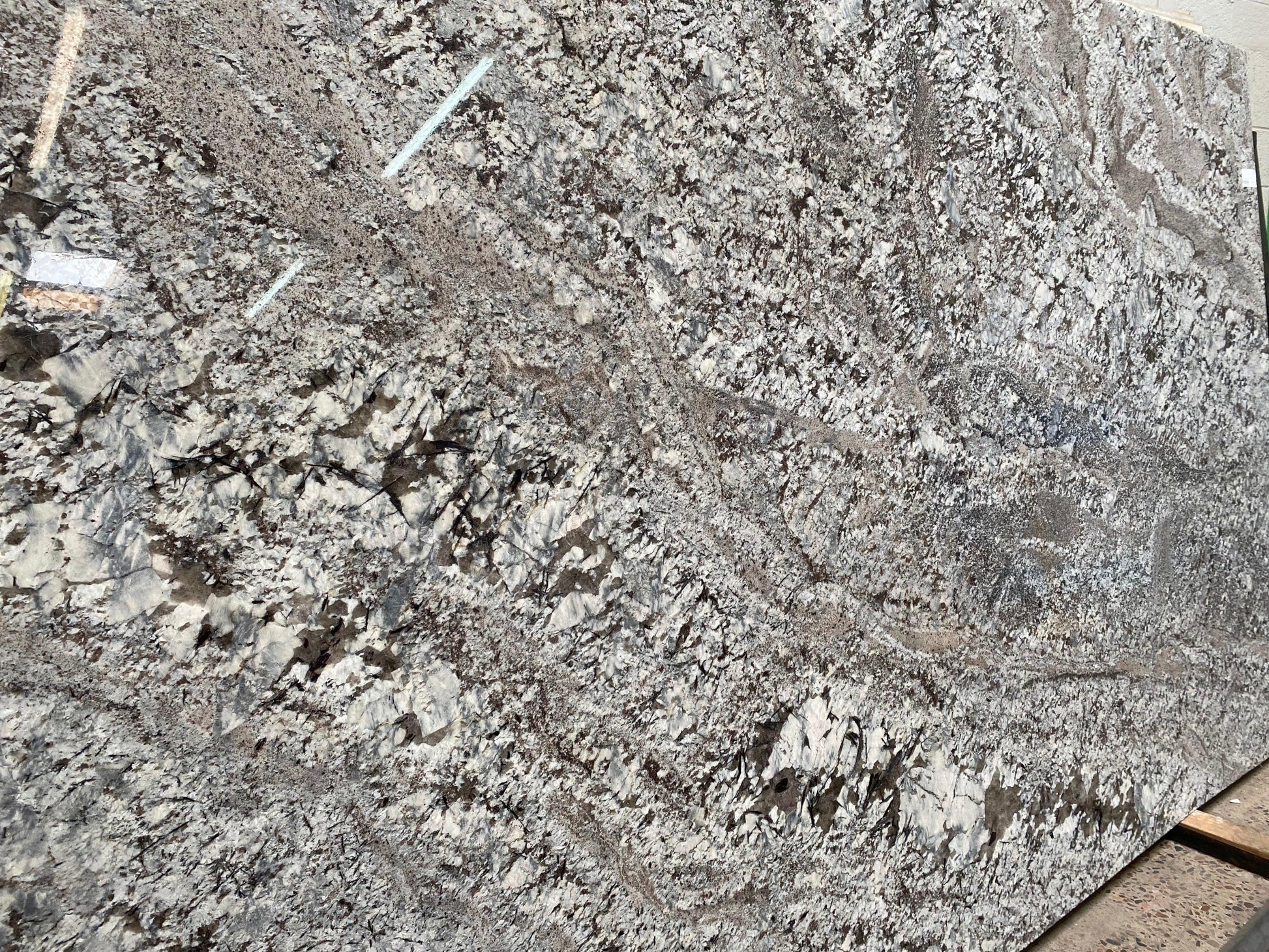 2cm, brown, Full Slab, Granite, granite-slabs, gray, Grey, Grey Veins, thickness-2cm, Veins, white Granite Full Slab