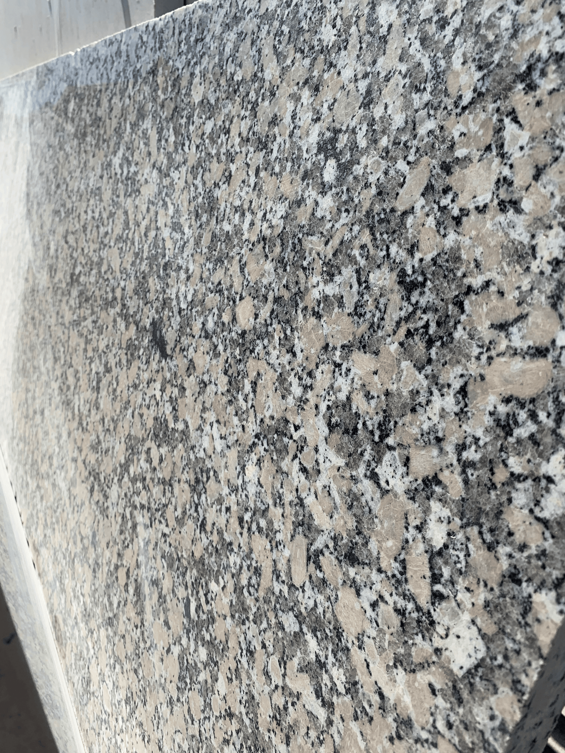 3cm, Flecks, Granite, gray, Remnant Granite Remnant